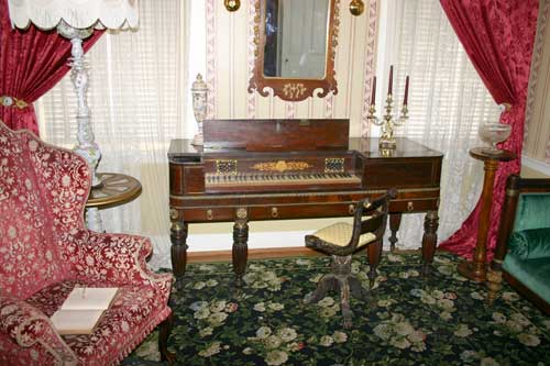 Thompson Piano